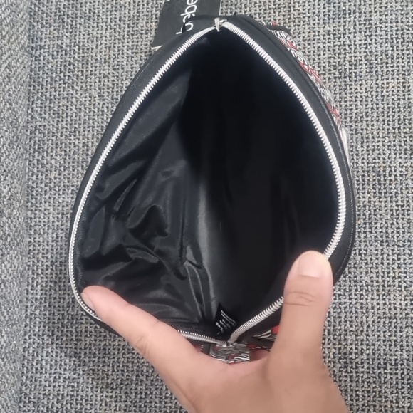 BEBE Cosemetic Bag - Picture 9 of 10